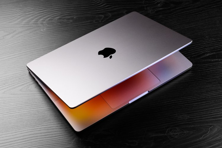 Оригінальні динаміки для MacBook