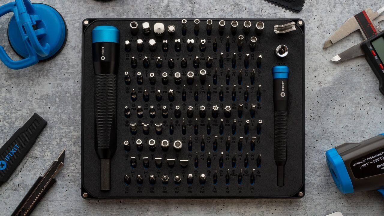 iFixit Manta Driver Kit 112 Bit Driver Kit 