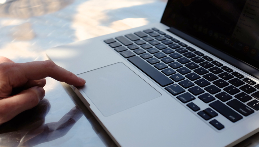 Оригінальні трекпади для MacBook