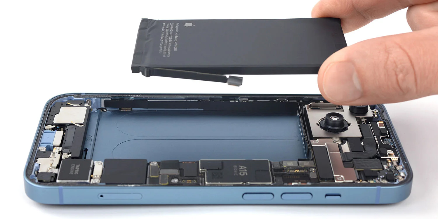 Оригінальні комплектуючі для ремонту iPhone 2026: чому важливо обирати якість