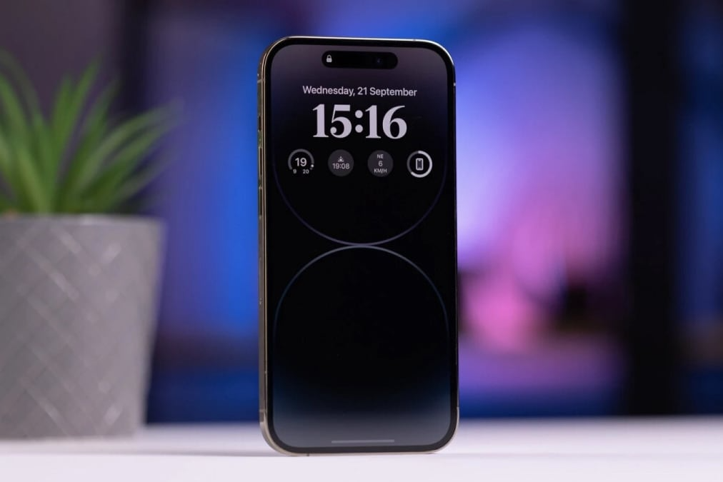 Чому не варто купувати підробний дисплей iPhone