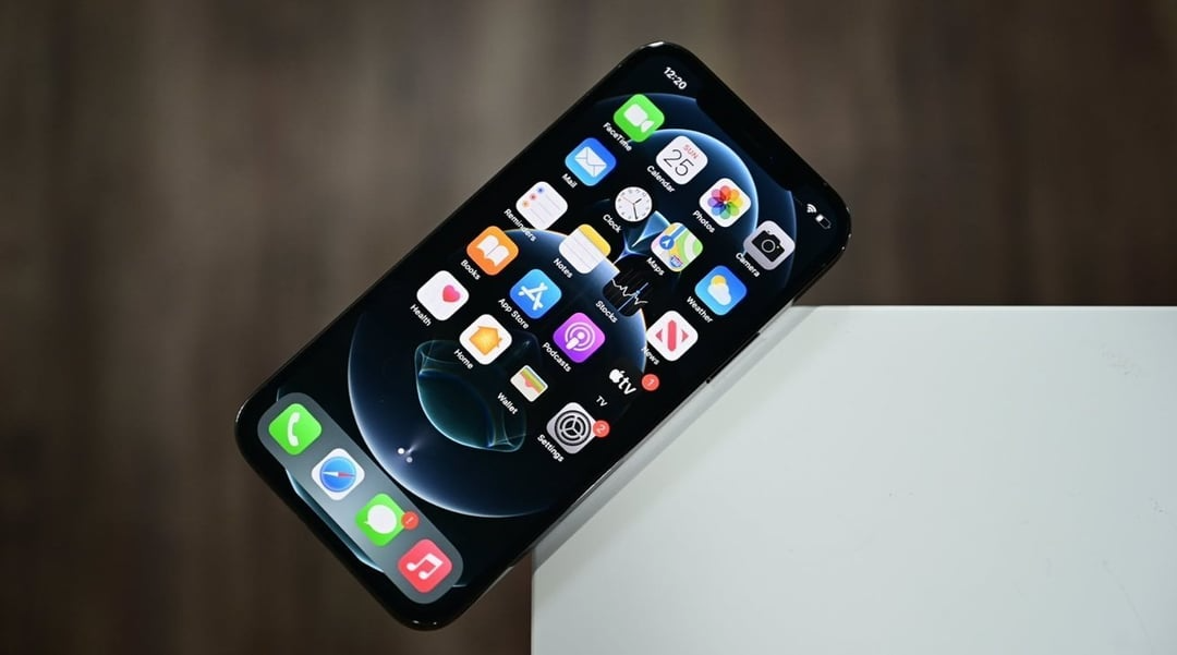 Розбив екран на iPhone — де купити оригінальний дисплейний модуль в Україні