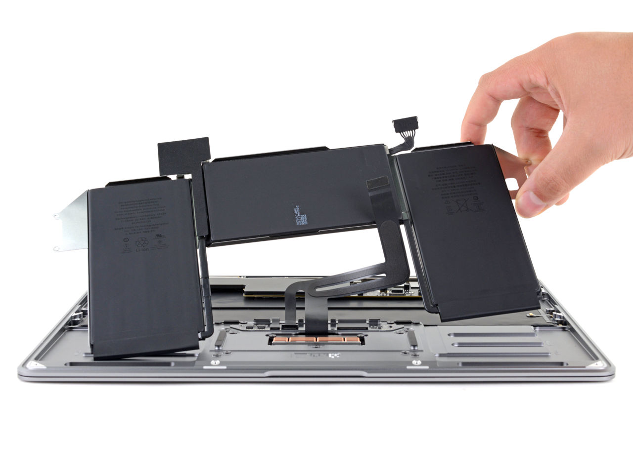Як замінити акумулятор MacBook: покрокова інструкція та поради від експертів