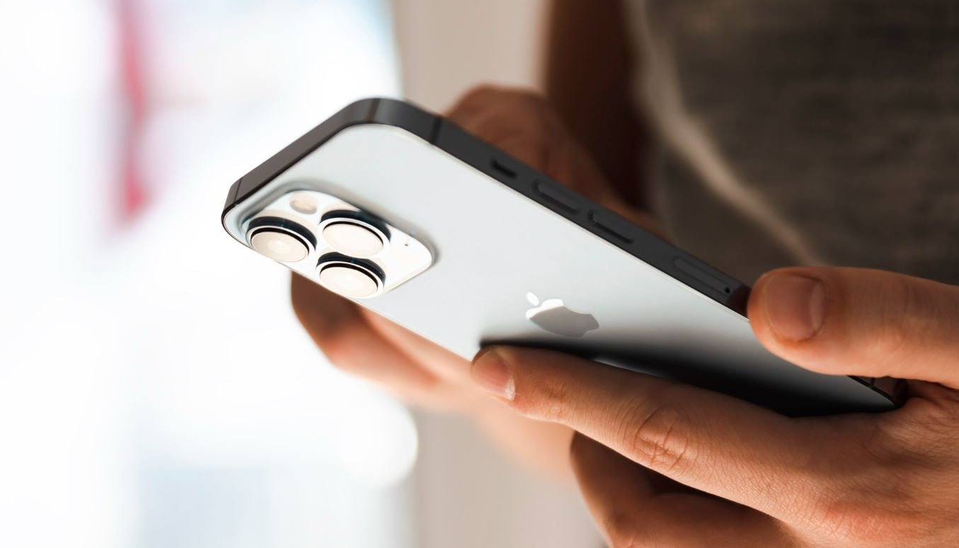 Як обрати оригінальний акумулятор для iPhone: повний посібник для власників Apple
