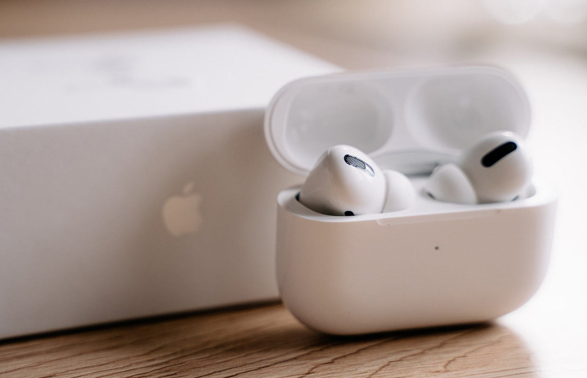 Де купити оригінальні AirPods в Україні: як не нарватися на підробку