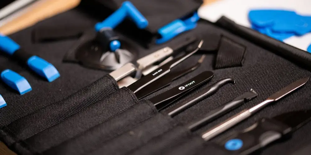 iFixit Pro Tech Toolkit — професійний набір інструментів для ремонту Apple та преміальної техніки
