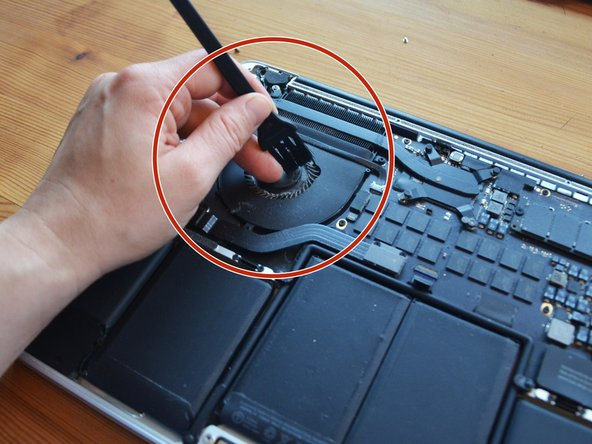 Як почистити MacBook самостійно: повна інструкція, що потрібно і як не пошкодити пристрій