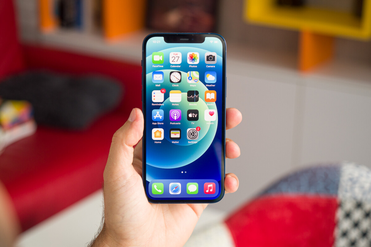 Де купити оригінальний дисплейний модуль Apple iPhone 12: як вибрати якісний екран та не натрапити на підробку