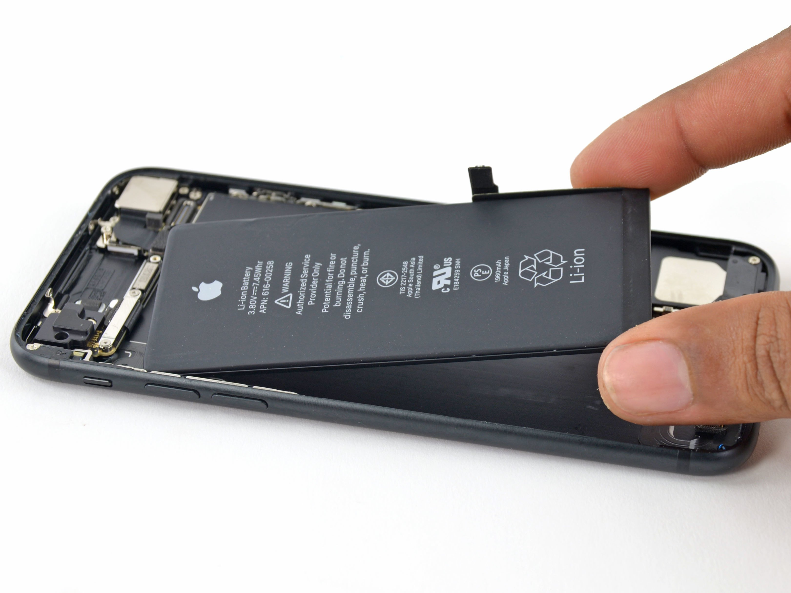 Купить аккумулятор для iPhone: как выбрать оригинальную батарею и не ошибиться