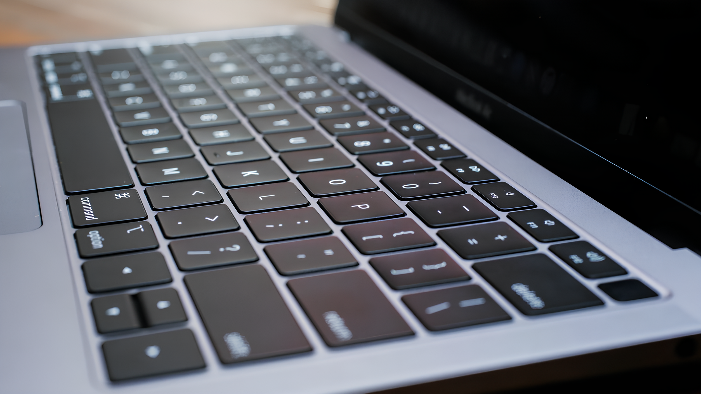 Заміна кнопок на MacBook