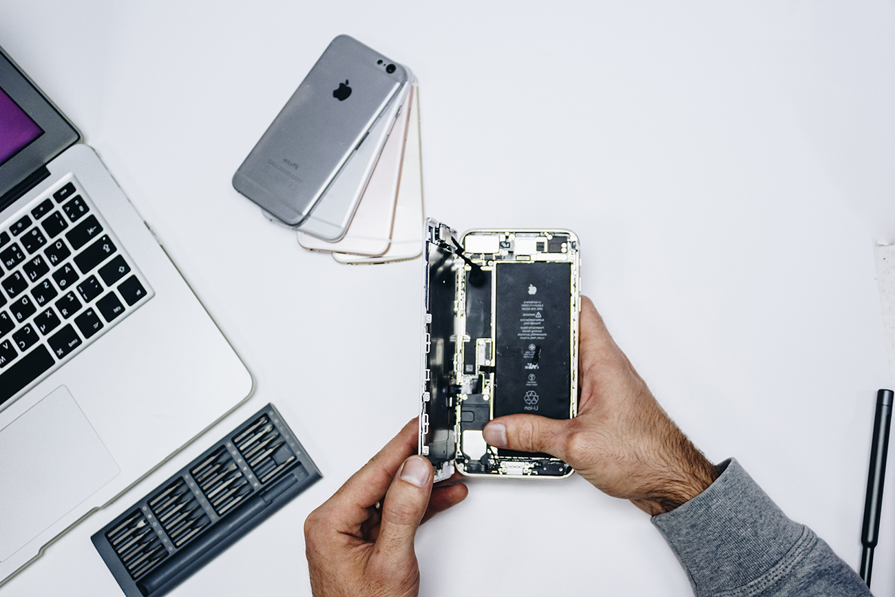 Запчастини для iPhone 12/13/14: які компоненти ламаються найчастіше і як їх замінити
