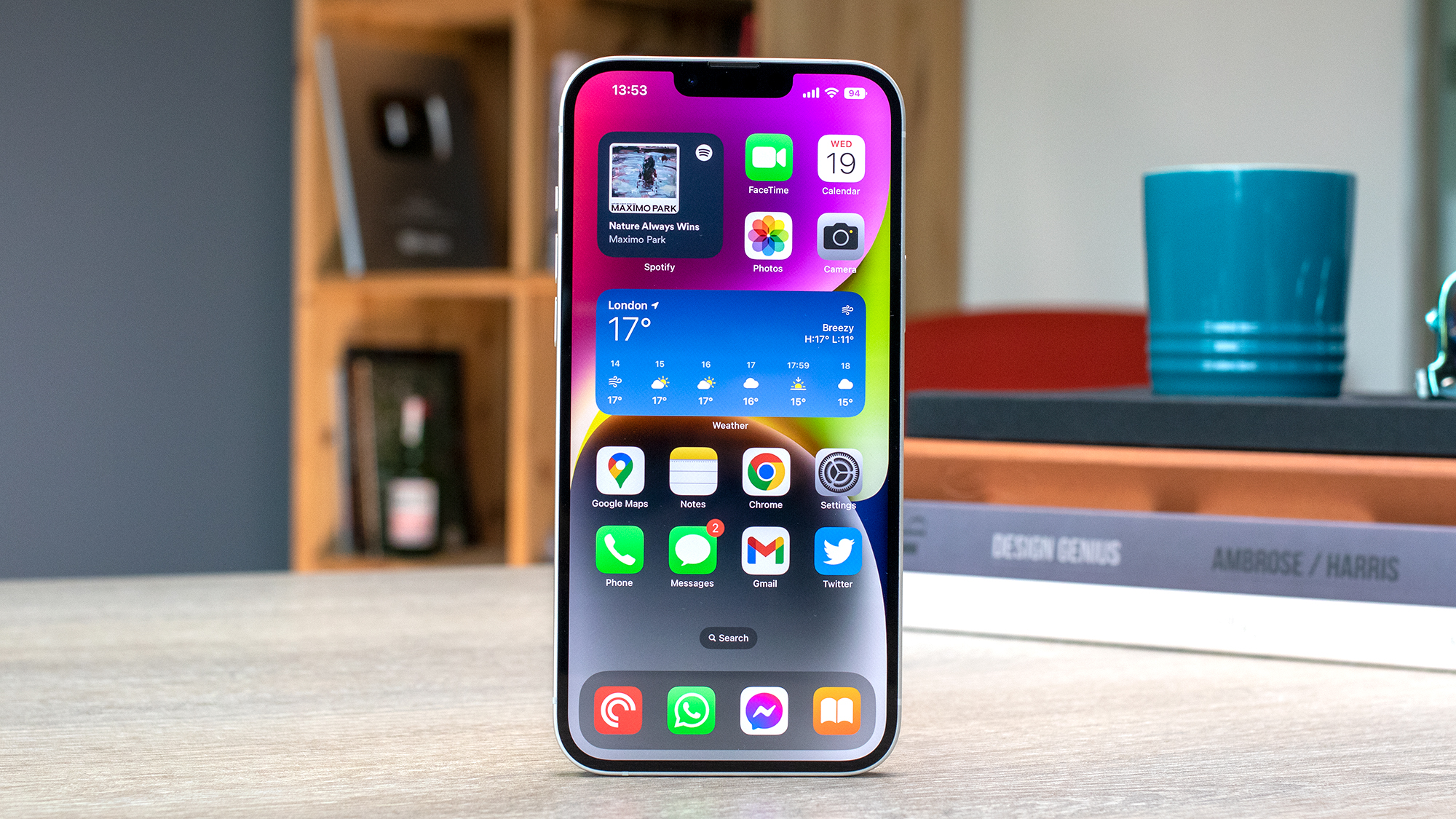 Де купити оригінальний акумулятор для iPhone 14 в Україні